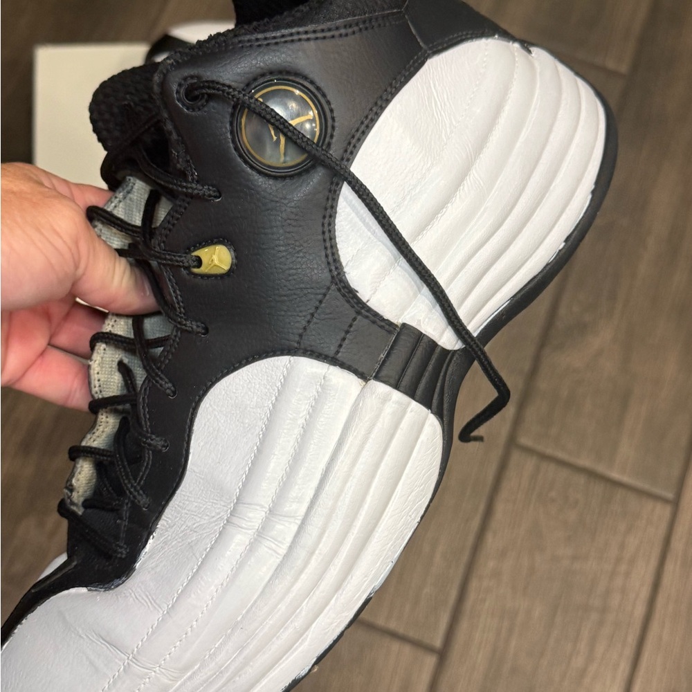Nike Jordan Jumpman Team 1 Black and White Men's Athletic Basketball Sneakers